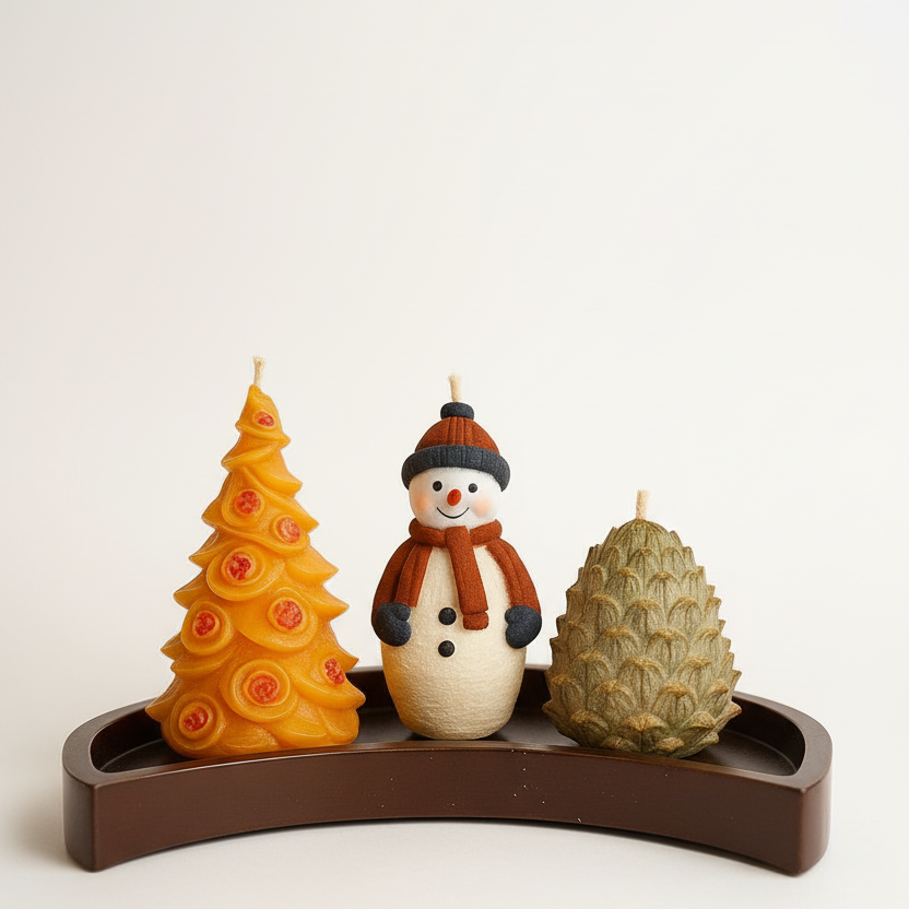 Kış Masalını Evine Taşı: Yılbaşı Temalı Dekoratif Mum Seti